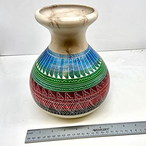 Authentic Native American Horse Hair Pottery, Traditional Vase Style,  Genuine Navajo Tribe USA Handpainted and Etched, Artist Signed,  Southwestern